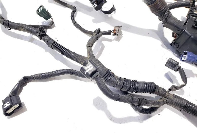 Infiniti M56 2012 OEM arnés de cableado del motor 5,6 L V8 3 clips de freno Foto 2 de 4