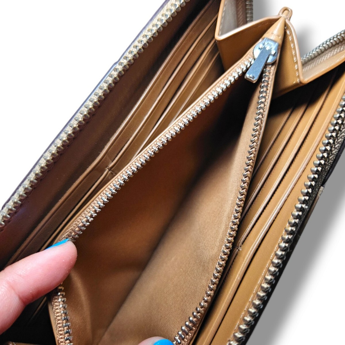 MAIN SYMBOL L LOGO- ACCORDION WALLET ☆UNISEX $_12.JPG