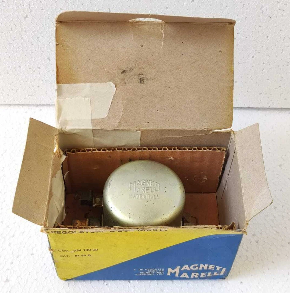 REGOLATORE TENSIONE ALFA ROMEO GIULIETTA 750/101 MARELLI 63414902 IR49B/250/12 Foto 2 de 4