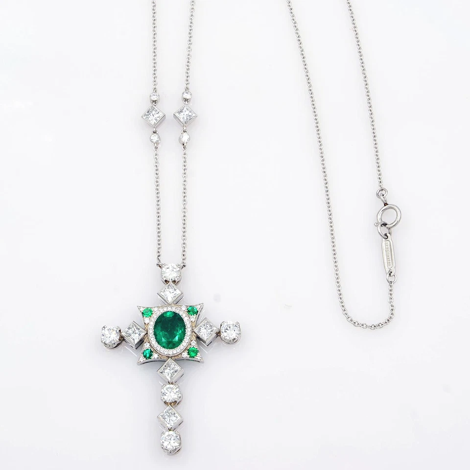 Collar Colgante Cruz Diamante Esmeralda Colombiana Verde Rachel Koen Platino Foto 2 de 4