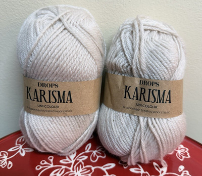 Lot of 2 Drops Karisma 100% Superwash Wool Yarn  # 85 Light Beige Same Dye