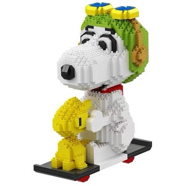 Peanuts Snoopy Magic Blocks， 1569 Pcs Mini Building Blocks Challenging Game Gift