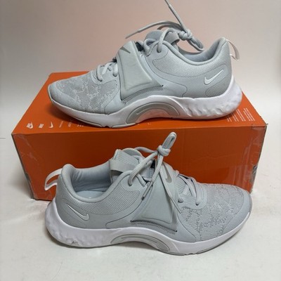 NIKE Renew In Season TR 12 Platinum Women s Size 7 Gray Sneakers New With Box ￼