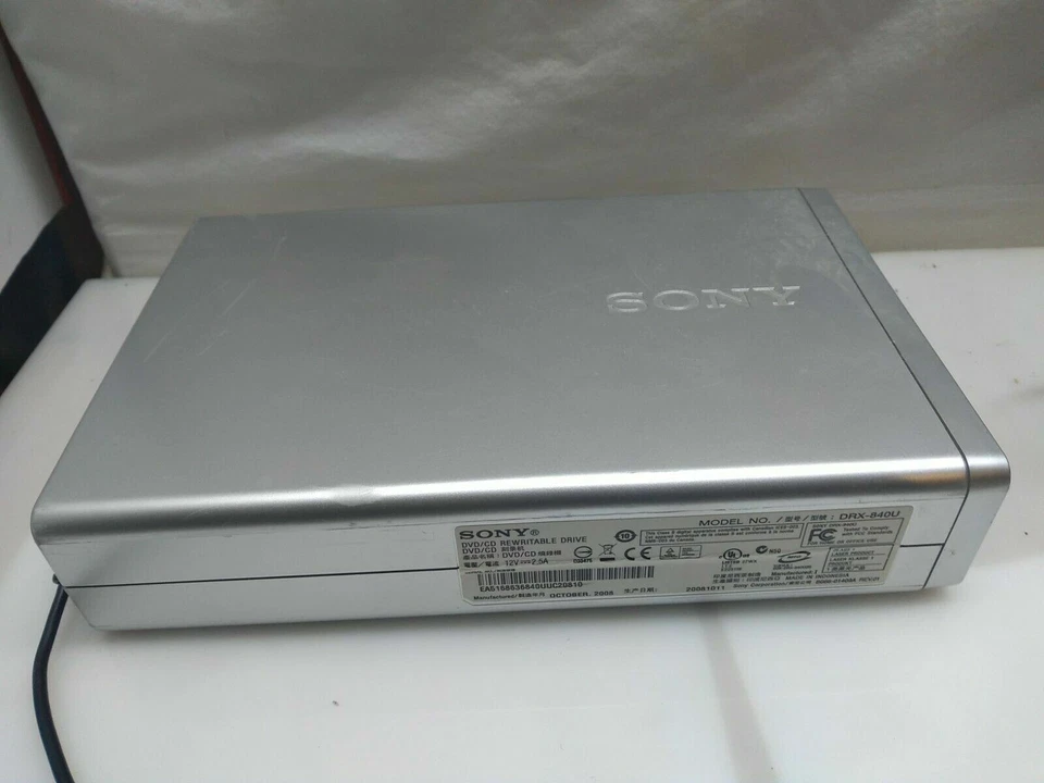 Lector y unidad grabadora de CD/DVD externa multiformato Sony USB 2.0 Foto 3 de 4