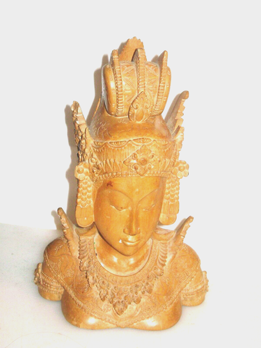 "INDIAN HOLY"Art Figurine Wood ? Beige 8 1/2" x 6 1/2" - Picture 2 of 8