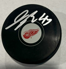 JAMES REIMER SIGNED DETROIT RED WINGS HOCKEY PUCK W/ CASE COA