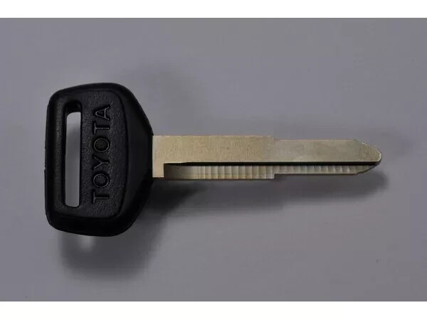 TOYOTA GENUINE Land Cruiser Celica Corolla Key Blank 90999 - 00212