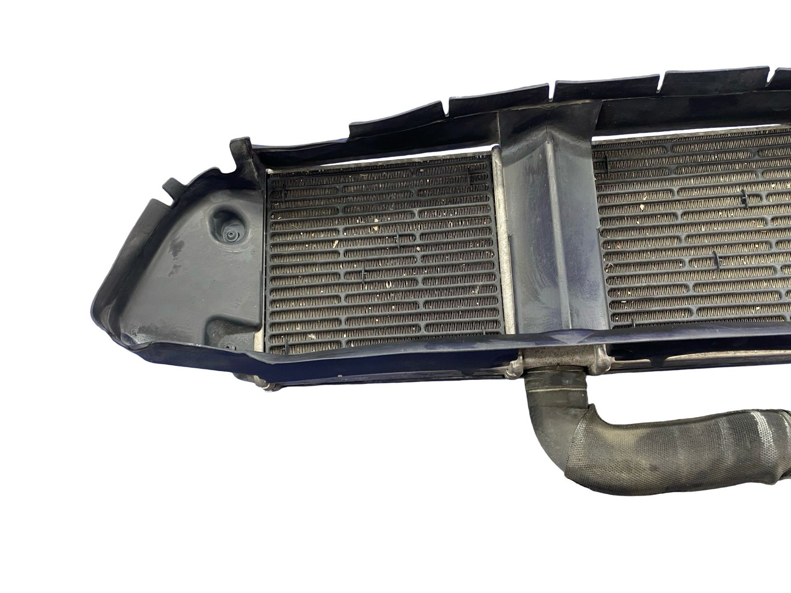 2008-2015 Audi R8 v10 Oem Awd 5.2l front center radiator w/ air shroud 420121254