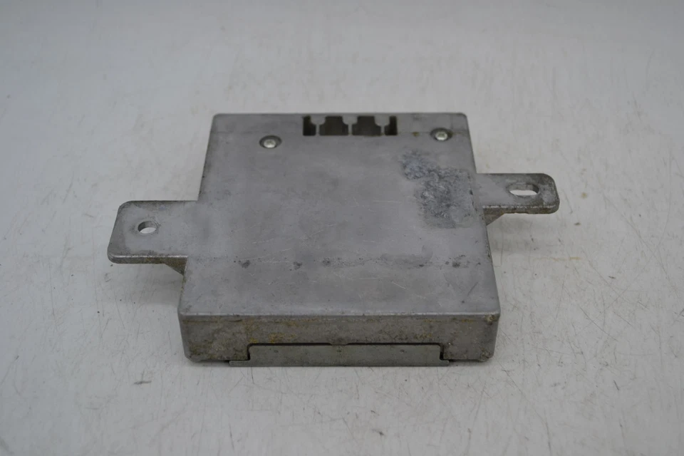 77083- Centralina modulo antenna radio Land Rover Range Rover III Dal 2006 al 20 - Immagine 2 di 4