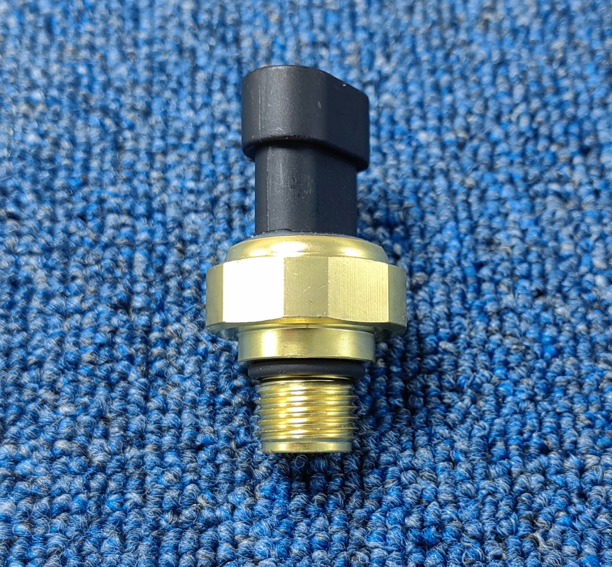 Oil Pressure Sensor For Cummins N14, M11, ISX, L10 Engines - Fits Dodge Ram 2500/3500, Part #4921487, AVOKO Brand, 2-Year Warranty