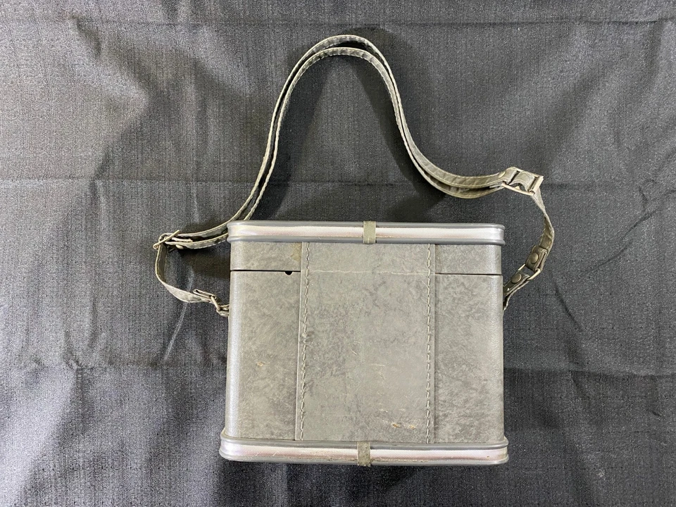 Estuche de Transporte Paquete de Batería SONY De Colección SOLO Gris con Correa para el Hombro 4 Cámaras o TV Foto 2 de 4