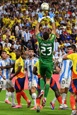 Emiliano Martinez Argentina National Football Team Final Match - POSTER 20''x30''
