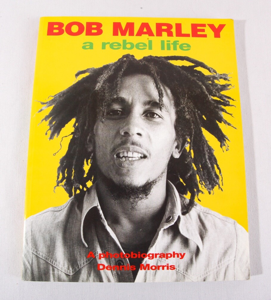 アート・デザイン・音楽 BOB MARLEY a rebel life Bob Marley: A Rebel Life by Dennis Morris, 1st Printing, 1999 PB