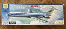 Zvezda IL-62 M 7013, Maßstab 1:144, Modellba...