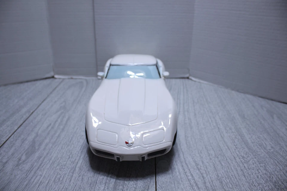 Vintage   25th Silver  Anniversary of the Corvette Decanter 1953-1978  Empty - Image 3 of 4