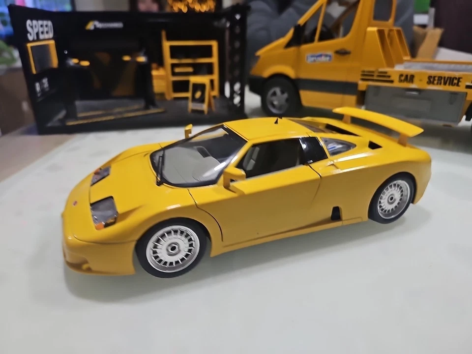 Modello auto Burago Bugatti 110 EB anno 1991 scala 1:18 Made in Italy - Immagine 2 di 4