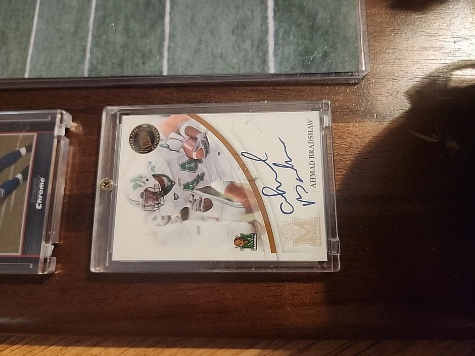 Mini capacete assinado por Ahmad Bradshaw Marshall & Giants 8x10 cartão Press Pass 24x14 - Imagem 4 de 4