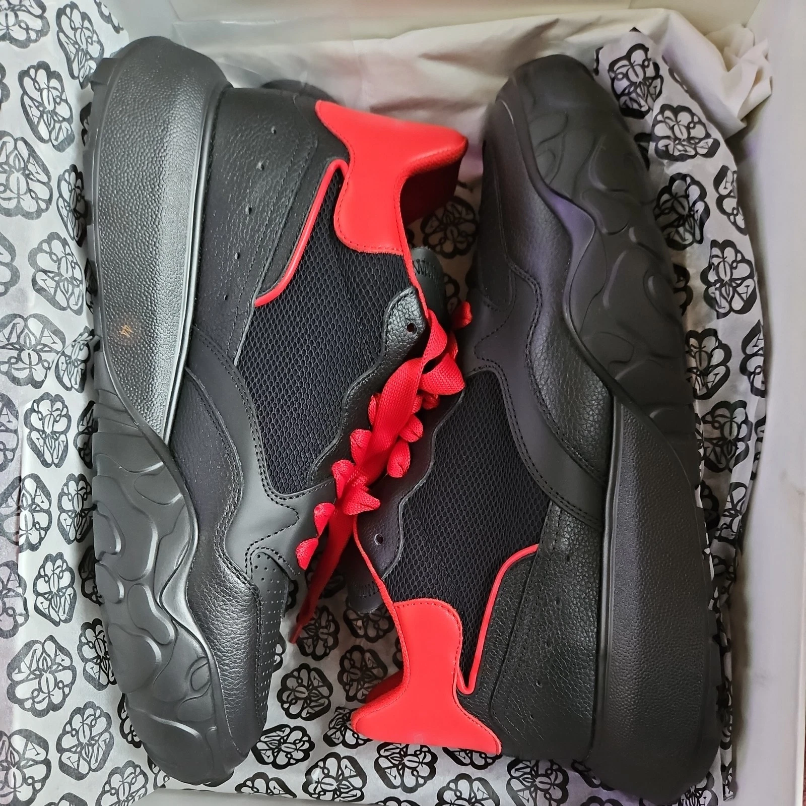 Alexander McQueen — NEW 44EU - Alexander McQueen COURT TRAINER Black/Red Leather Lace Up  Sneakers