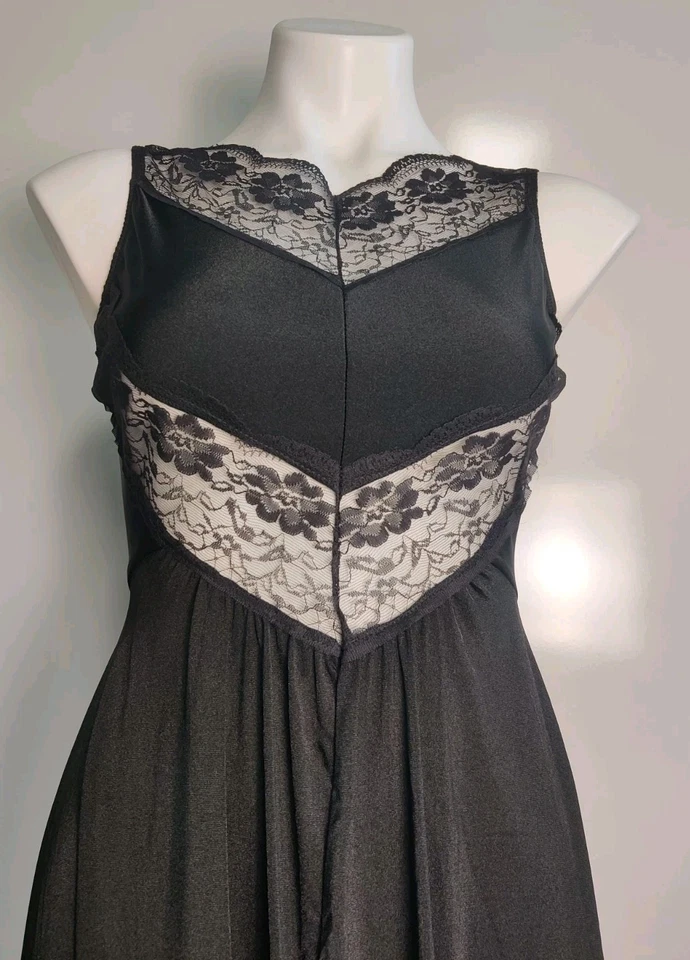 Vintage Peignoir Olga-Style Sweep Peekaboo Maxi Nightgown Undercover Wear EVC - Image 2 of 4