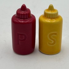 Cracker Barrel Ketchup  Mustard Bottle Ceramic Salt And Pepper Shakers