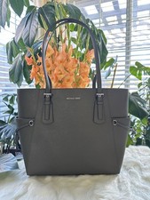 NWOT Michael Kors Voyager Large EW Tote (Olive)