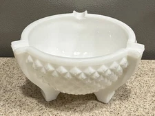 Vintage Westmoreland Milk Glass Cigar Ashtray Tripod Hobnail USA Made in EUC
