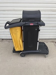 Rubbermaid High Security Janitorial Cart