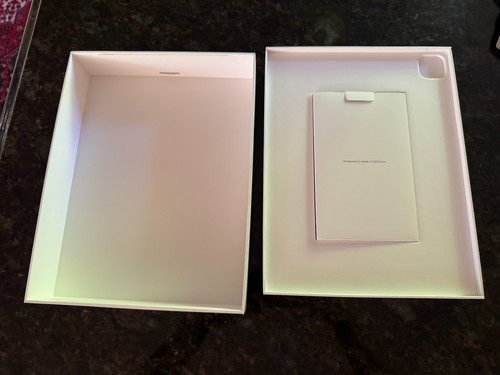 Apple iPad Pro 12.9-inch 6th gen MP5X3LL/A 128 GB Wi-Fi / Cellular Unlocked - Picture 8 of 11