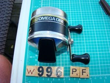 W0996 PF ZEBCO OMEGA ONE MADE IN USA SPINCAST FISHING REEL