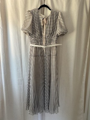 SELF-PORT DRESS