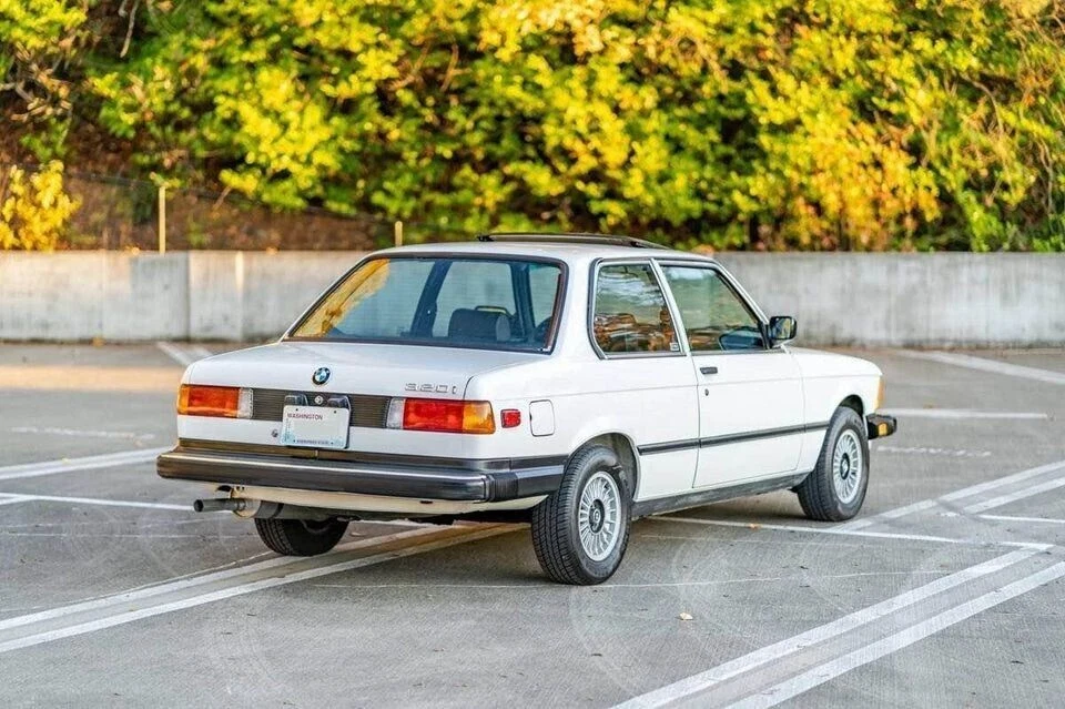 Click photo thumbnail to view