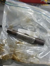 Simplicity Rototiller Roticul Worm Drive Shaft Tine Shaft 118021 