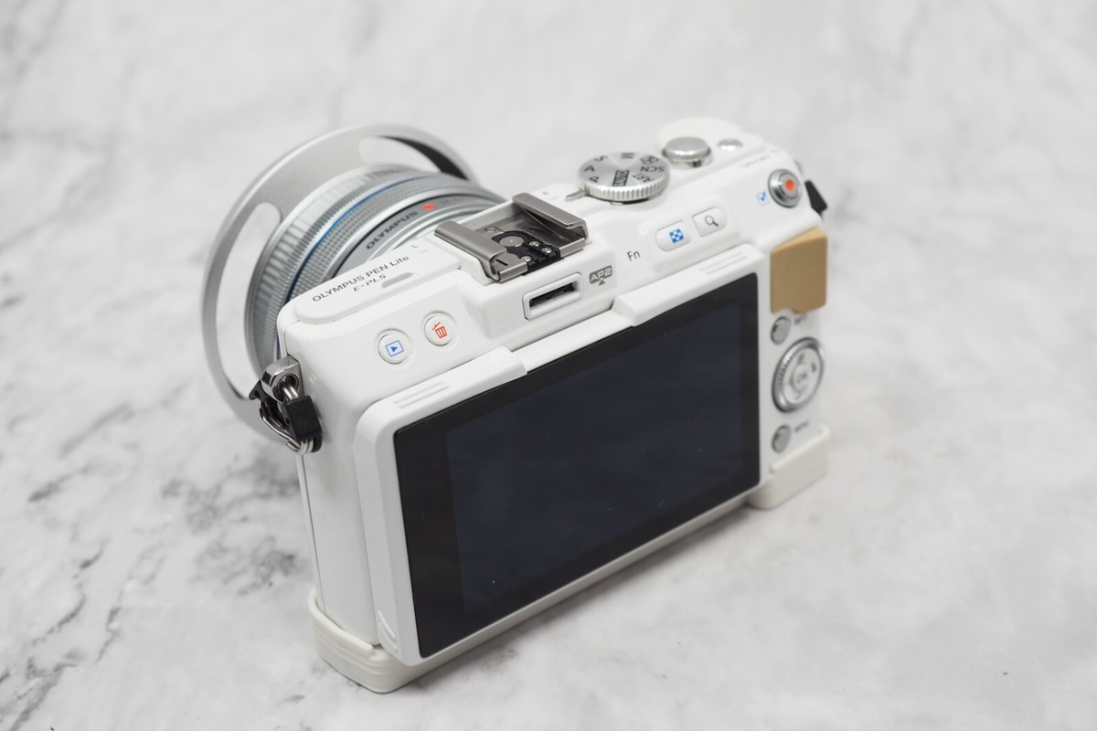 Olympus E-PL5 EPL5 E-PL6 EPL6 Camera Grip (Grip Only - Camera/Lens