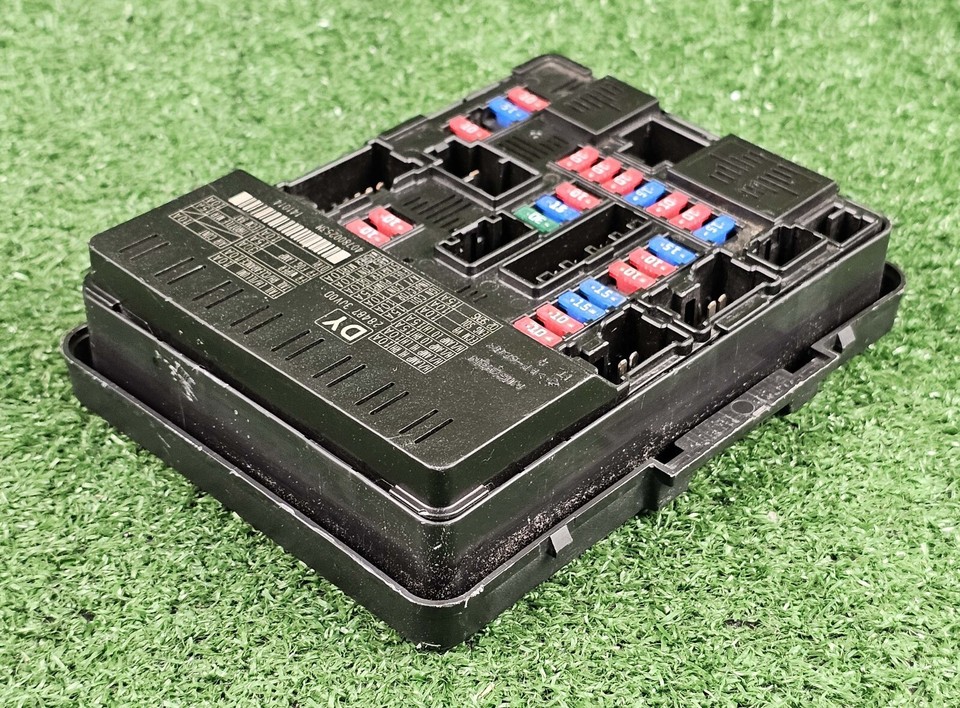 2014-2018 Infiniti QX60 Q50 IPDM Fuse Relay Box Control Unit ...
