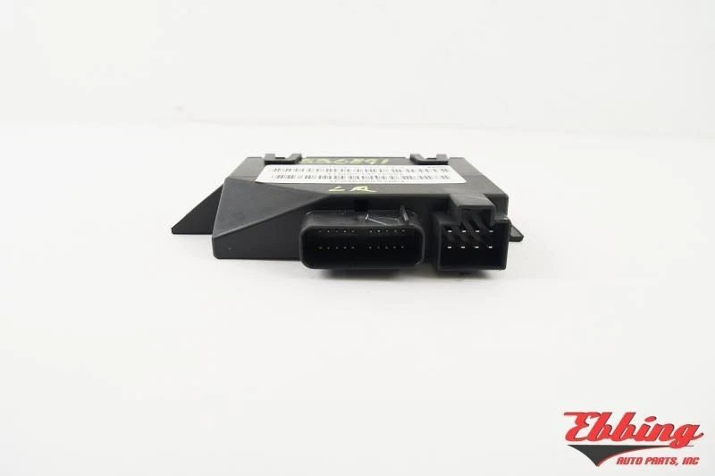 Liftgate Control Module ID: 4686687AP Fits 2005 2006 2007 Dodge Caravan 690080 Foto 2 de 4