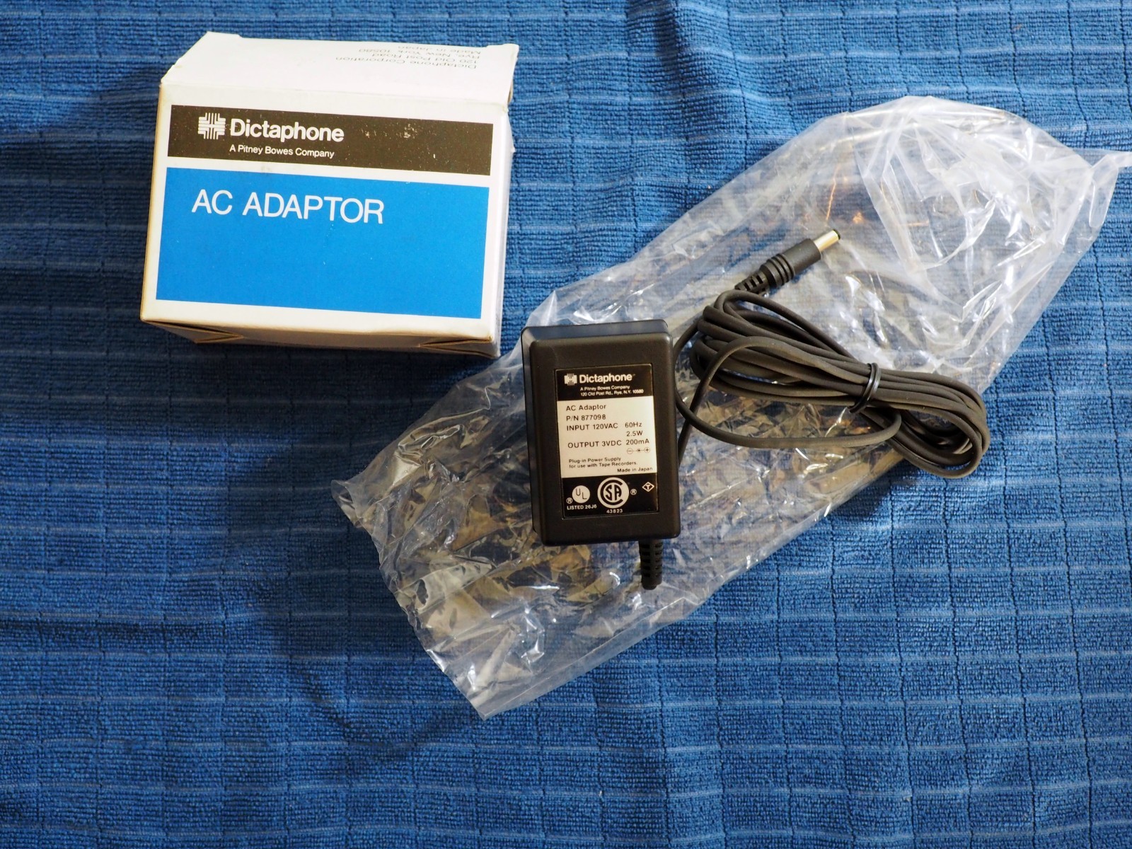 Dictaphone 877098 Power Supply AC Adaptor Adapter 3 Volt VDC 200mA Japan NOS NIB