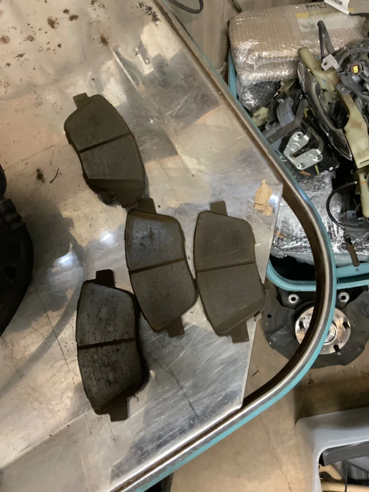 Pair Front Brake Calipers with Brackets for 2011 2012 2013 2014 Hyundai Sonata - Image 2 of 4