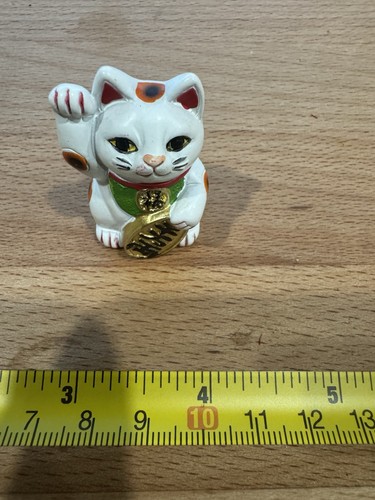 Japanese Maneki Neko Lucky Cat Figure