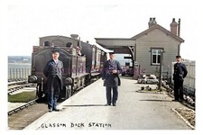 ptc4510 - Lancs. - Early view of Glaston Railway Station and Staff - print 6x4