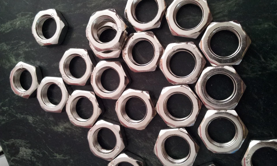 M UND S ETSC-M6x1 Mutter für die Kolbenstange Für MAL16 Zylinder