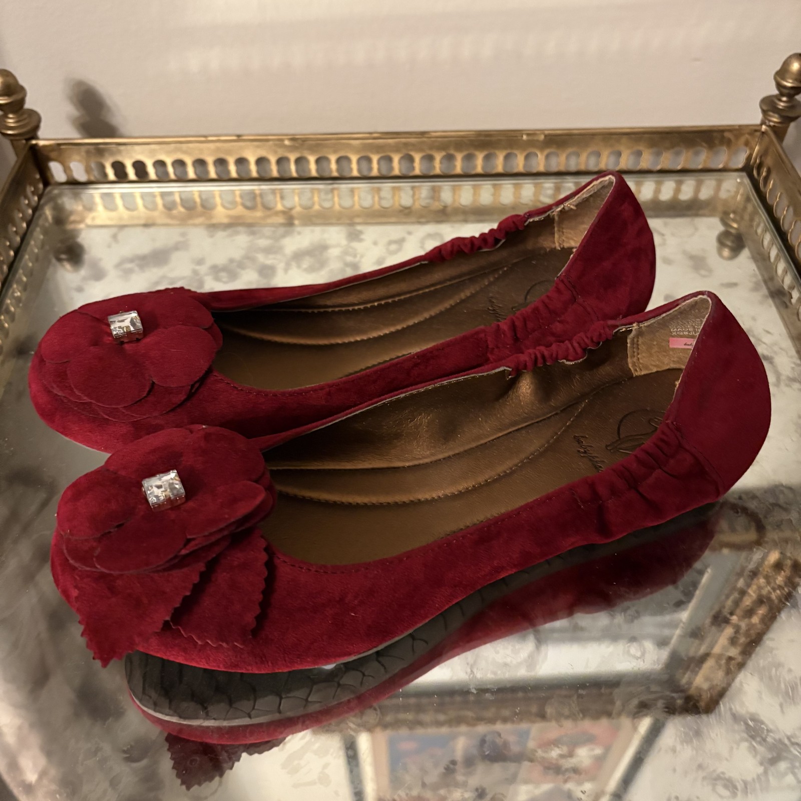 Womens Size 7m Red Suede Ballet Flats Flower Gem Comfort Ede