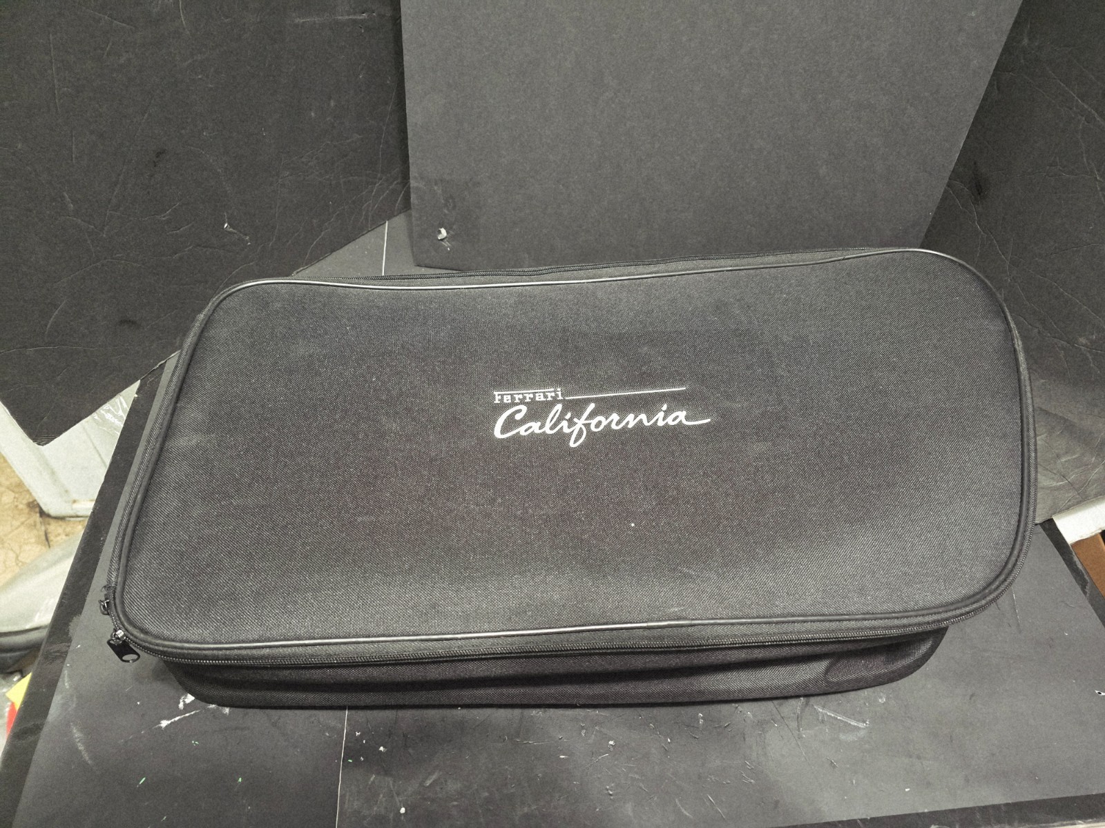 💯💯💯2009-2014 FERRARI CALIFORNIA WIND STOP DEFLECTOR 84743800 OEM WITH CASE