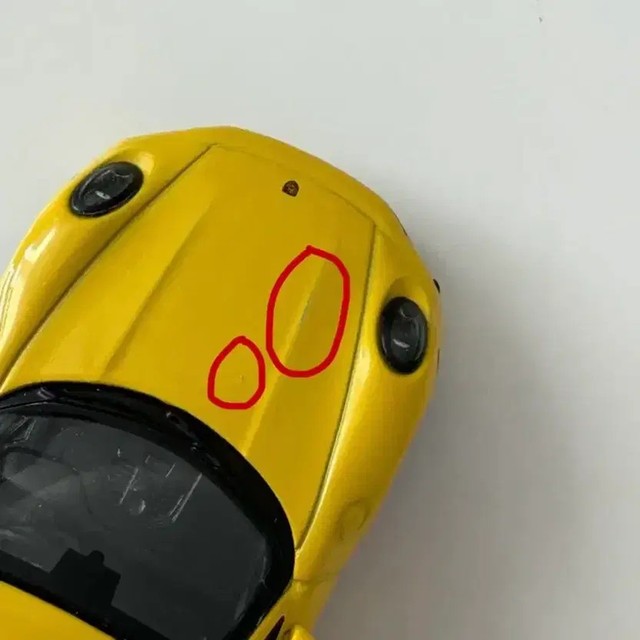 Mini GT 1:64 Yellow Model Car 911 Porsche Collectible