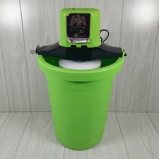 Retro Richmond Cedar Works Model #71 Ice Cream Freezer Maker 4 Qt. Lime Green 