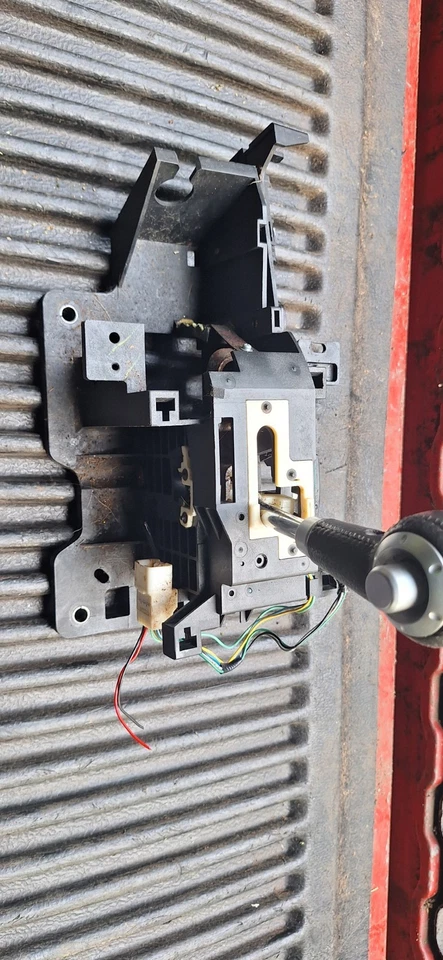 Palanca de cambios de piso de transmisión automática Mitsubishi Eclipse 2006-2012 OEM Foto 3 de 3