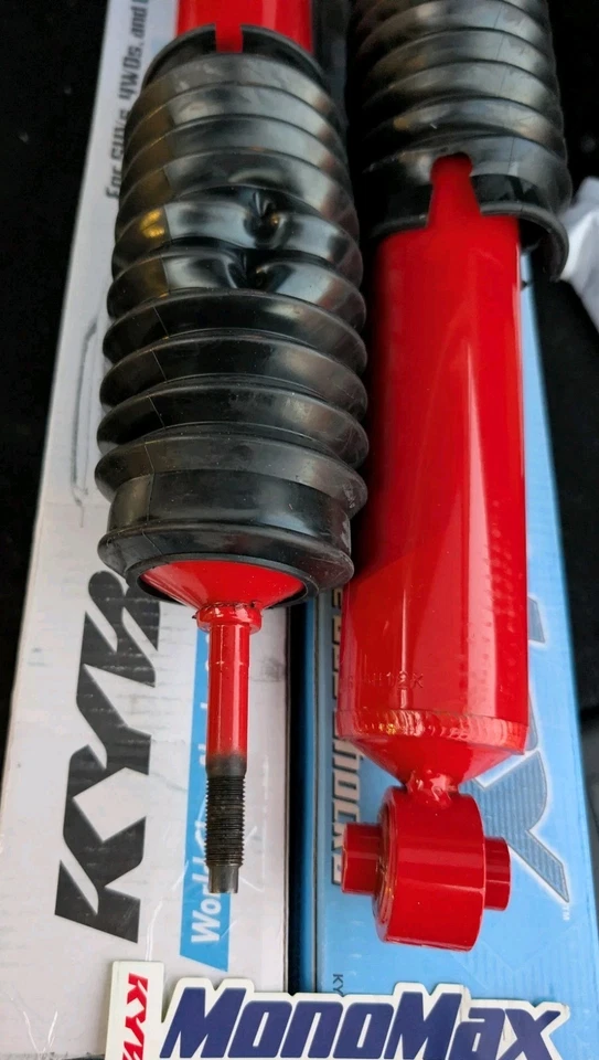 Set of 2 Front KYB MonoMax Shock Absorbers For Ford Expedition F-150 4WD 565006 - Image 4 of 4