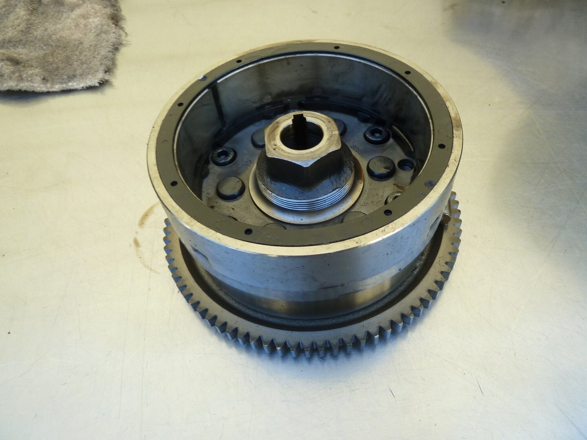 Flywheel rotor with starter clutch Engine motor SAVAGE LS650 86-08