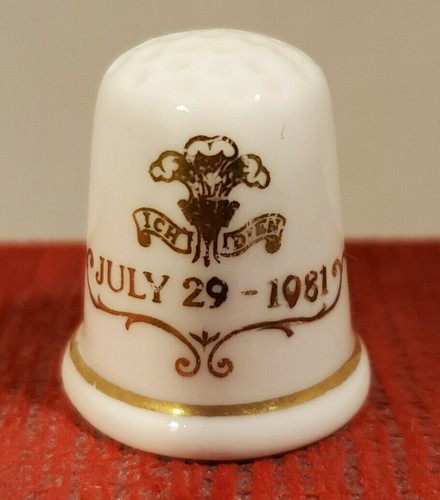 Vintage Lysander Thimble Bone China Princess Diana Royal Wedding Silhouettes - Picture 2 of 3