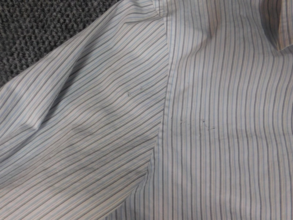 Club Monaco Mens Shirt Large blue striped button down - Image 4 of 4