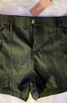 Women s SHIN Shorts Size Small (4)